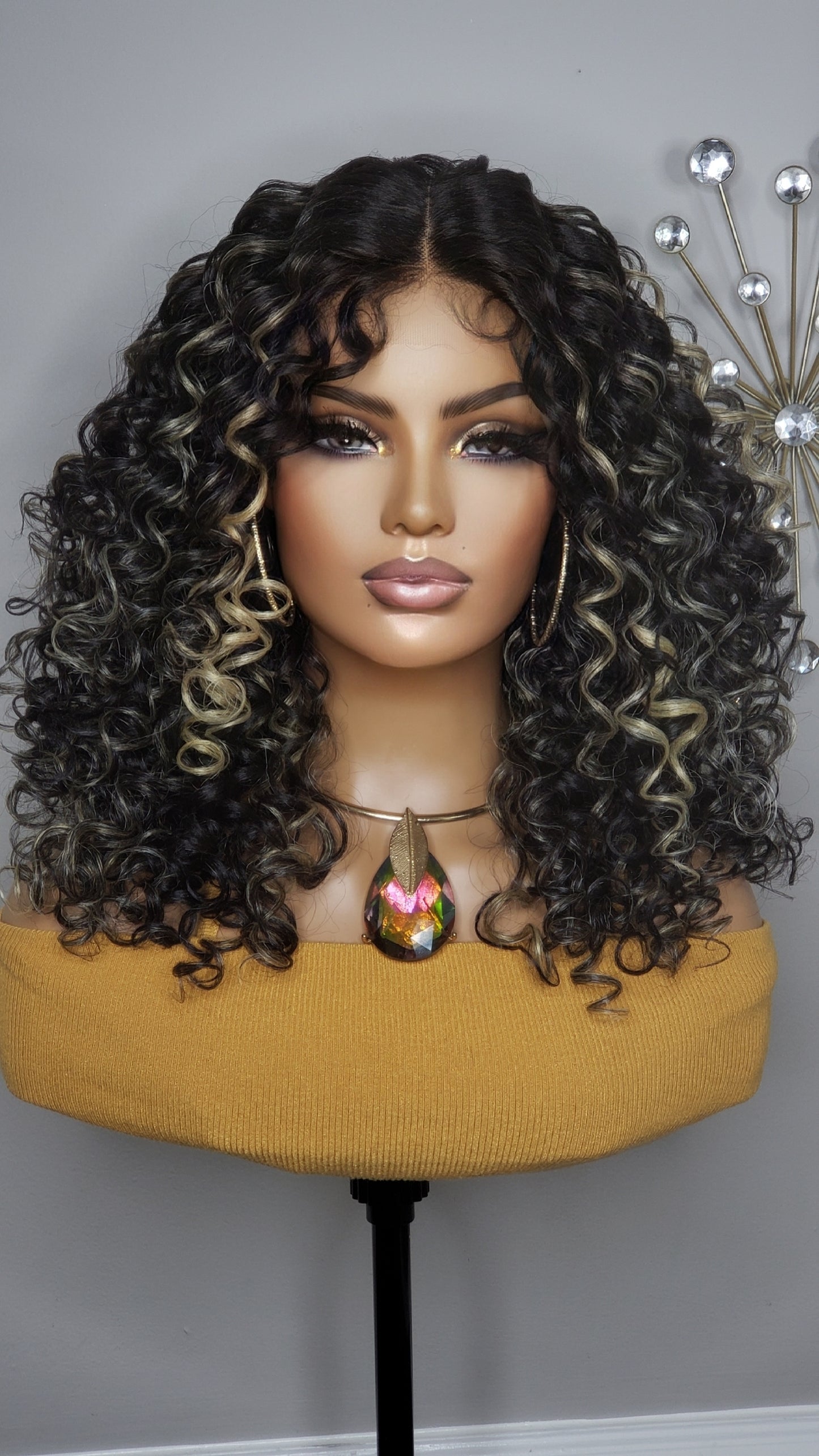 Dashly Lace Unit 45 CH Blonde