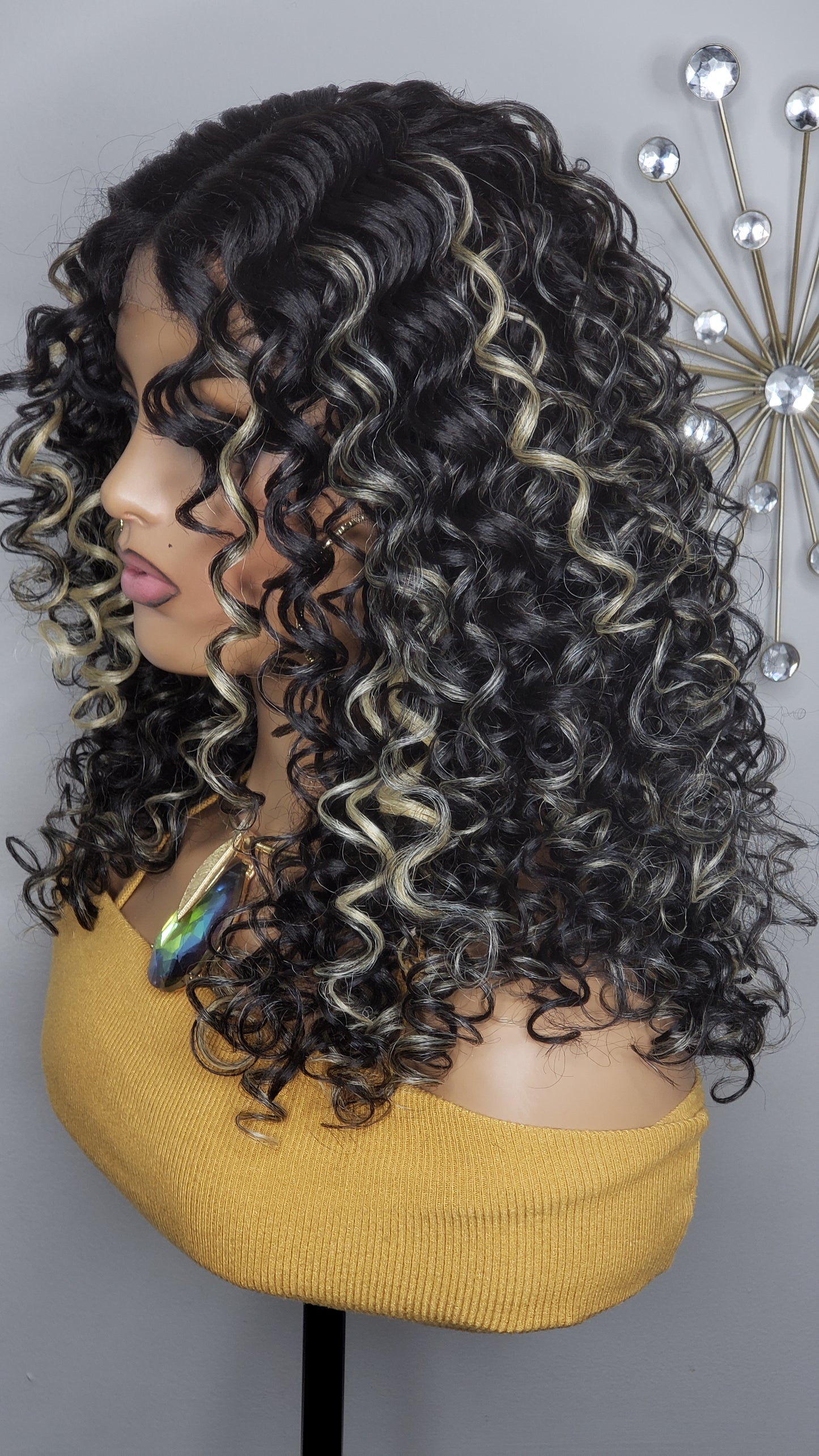 Dashly Lace Unit 45 CH Blonde